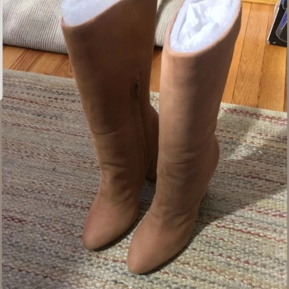 Mid-Calf Boots - Picture 3 of 7